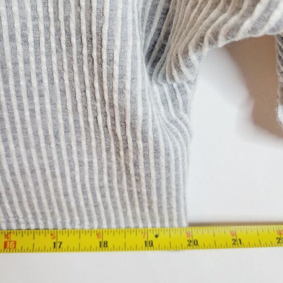 Caution To The Wind Gray Striped Crop Top with Ribbed Texture - Picture 5 of 7
